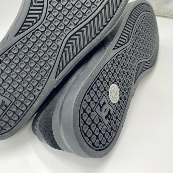 DC Shoes Men's Infinite Slip-On Skate
Shoes Black/Black/Black Sz 8 flat low top - Picture 11 of 15